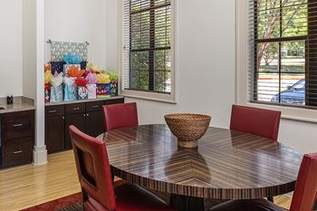 Complimentary gift-wrapping center - DeLayne at Twin Creeks